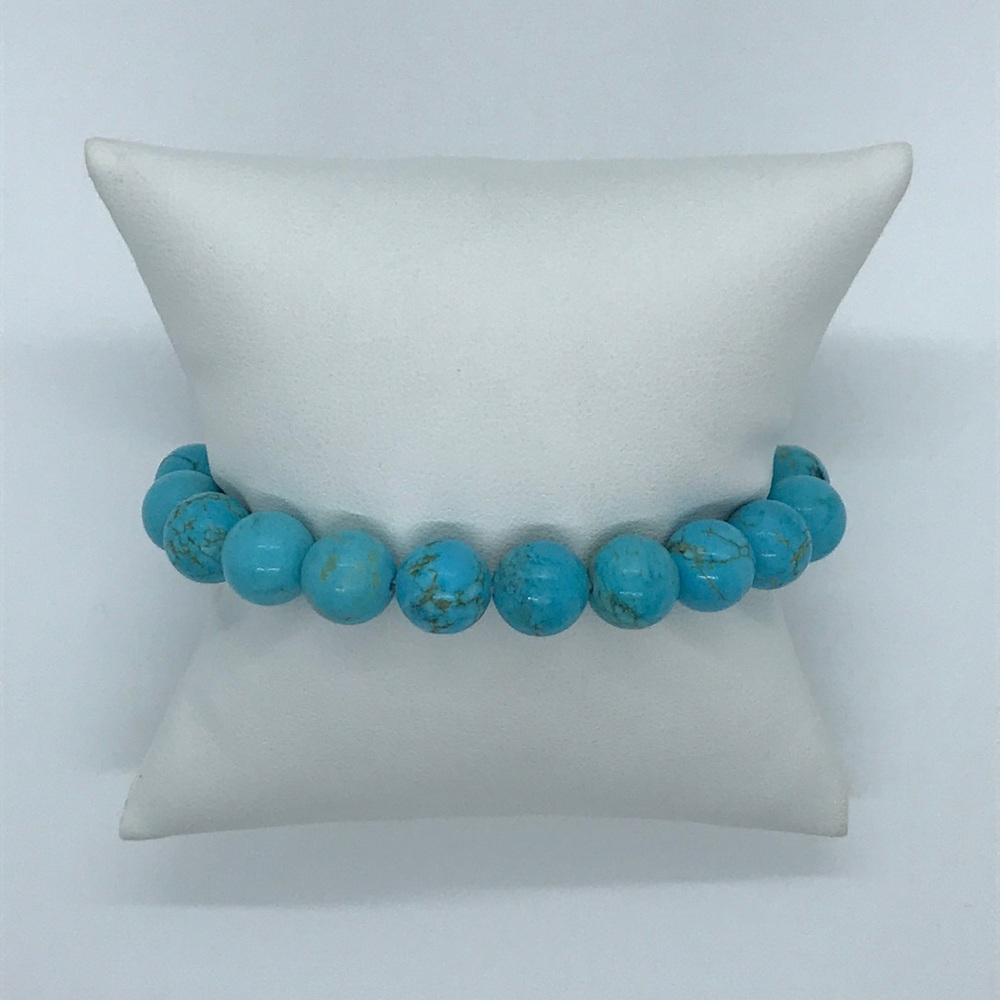 Turquoise stretchy beaded bracelet